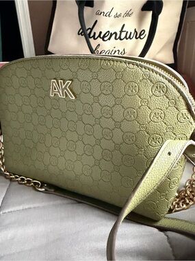 Olive Green Crossbody Bag with Chain Strap